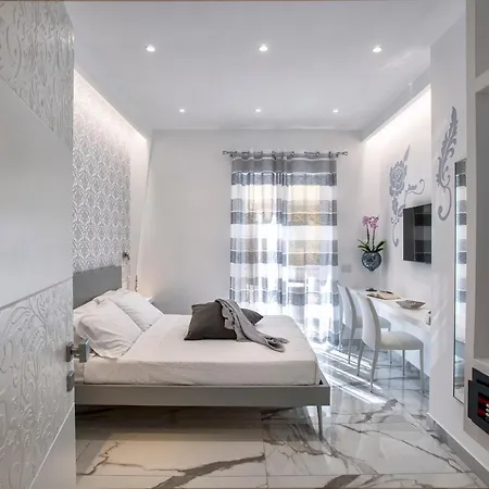 Maison Marienne - Deluxe Frühstückspension 4*
